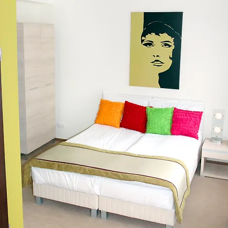 Sweet Aparthotel 4*