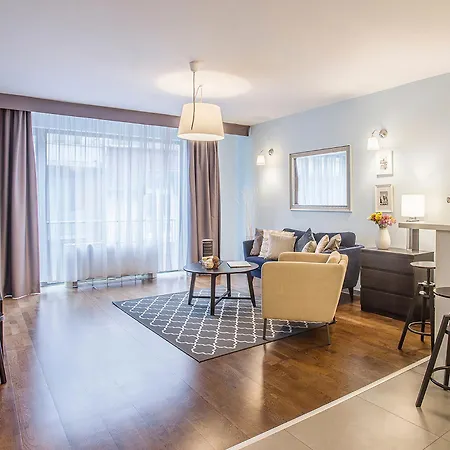Sweet Aparthotel 4*