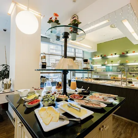 Sweet Aparthotel 4*