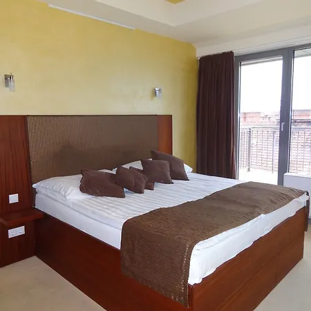 Sweet Aparthotel 4*