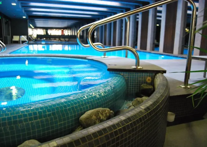 Bliss & מלון דירות 4*